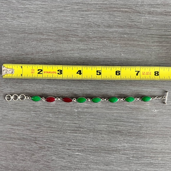 Bohemian double sided red and green bracelet - Picture 4 of 5